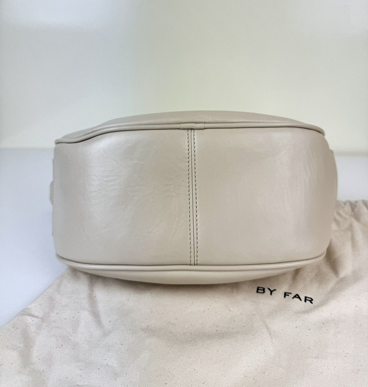 By Far By Far Amy Leather Beige Nude Shoulders Bum Waist Bag Ivory Size ONE SIZE - 9 Thumbnail