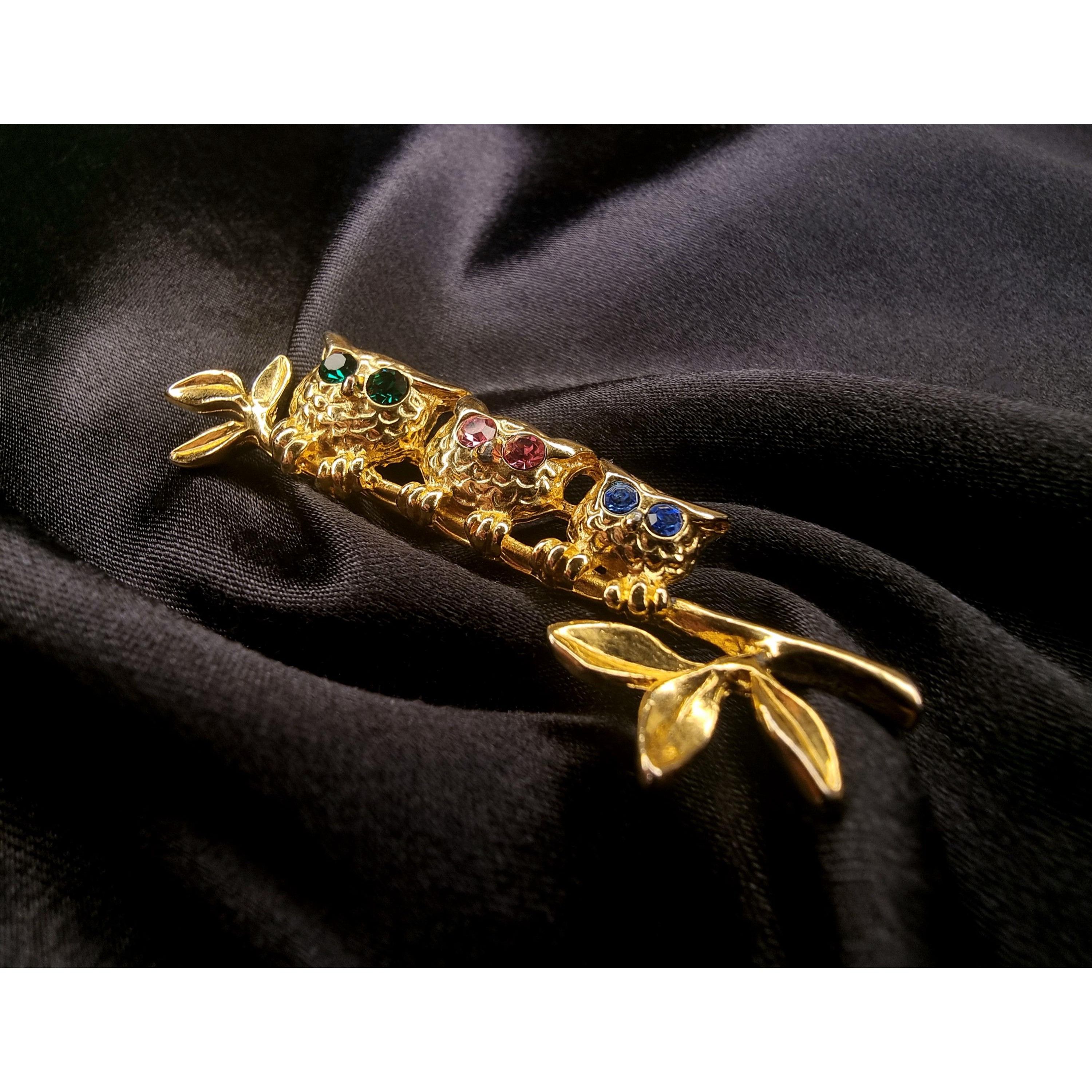 Vintage Vintage Three Owles Sitting on Branch Gold Tone Red Pink Blu Size ONE SIZE - 3 Thumbnail