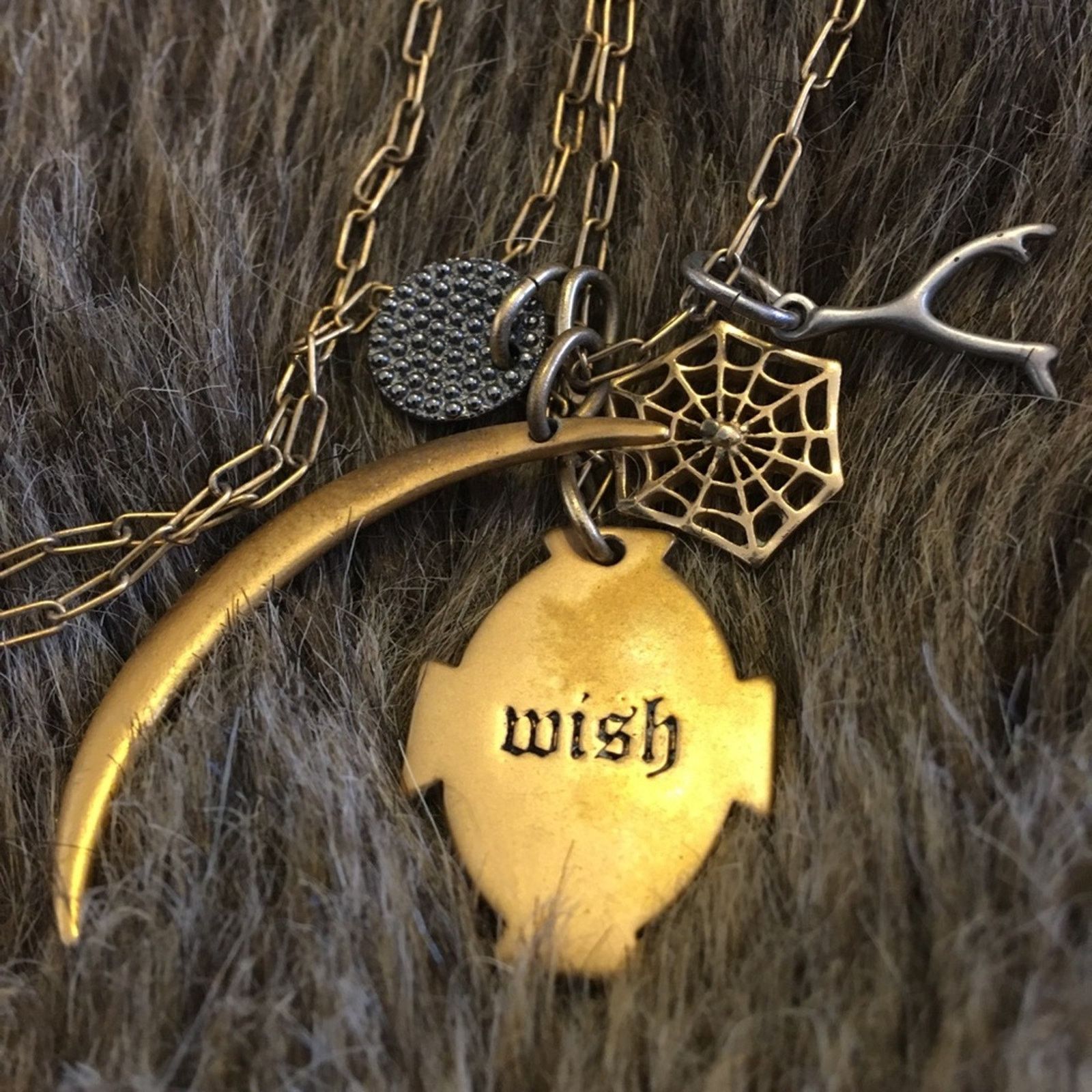 Jewelry Matte gold box chain with charm cluster necklace Size ONE SIZE - 7 Thumbnail