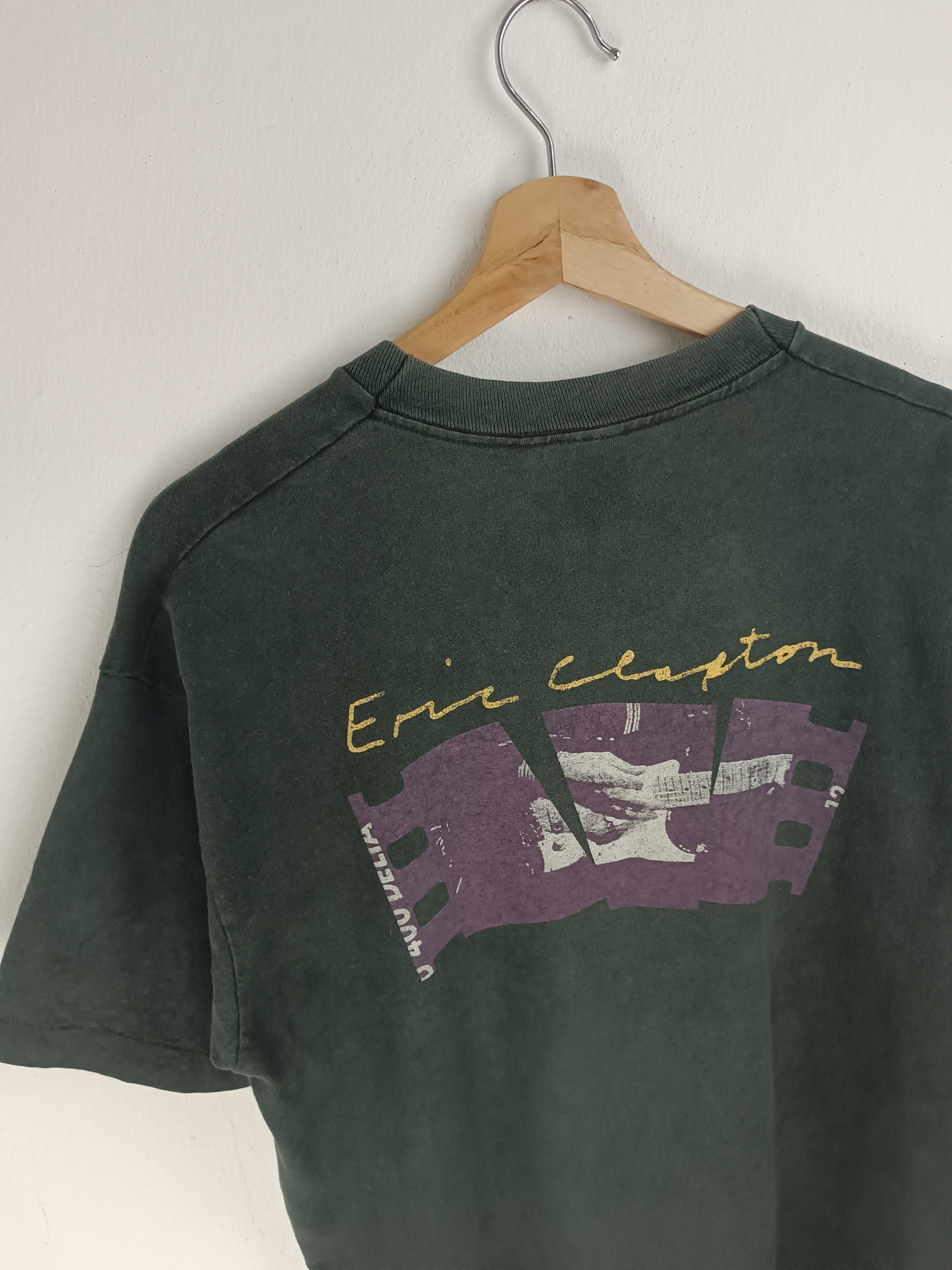 Vintage THRASHED FADED VINTAGE 1992 ERIC CLAPTON hendrix beck dylan Size US L / EU 52-54 / 3 - 14 Thumbnail