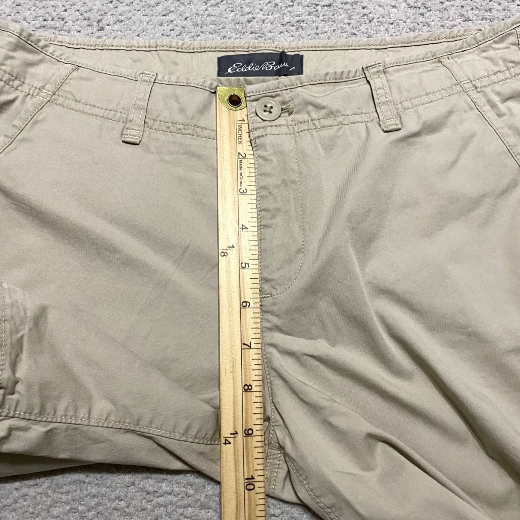 Eddie Bauer Eddie Bauer Shorts Womens sz 6 Khaki Beige Bermuda Outdoor Walking Inseam 7" Size 28" / US 6 / IT 42 - 6 Thumbnail