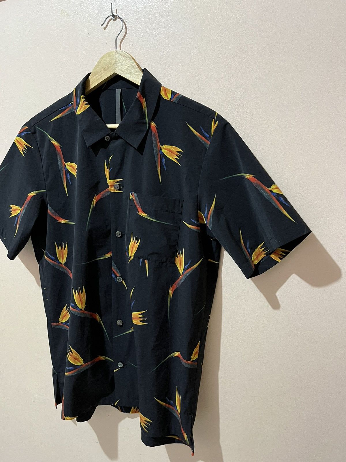 Kazuyuki Kumagai Attachment Kazuyuki Kumagai Attachment - S/S’19 - Open Collar Shirt Size US L / EU 52-54 / 3 - 8 Thumbnail
