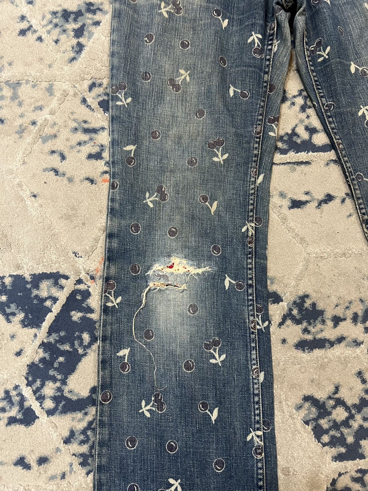 Hysteric Glamour vintage Hysteric Glamour "Kinky" cherry monogram jeans Size US 30 / EU 46 - 3 Thumbnail