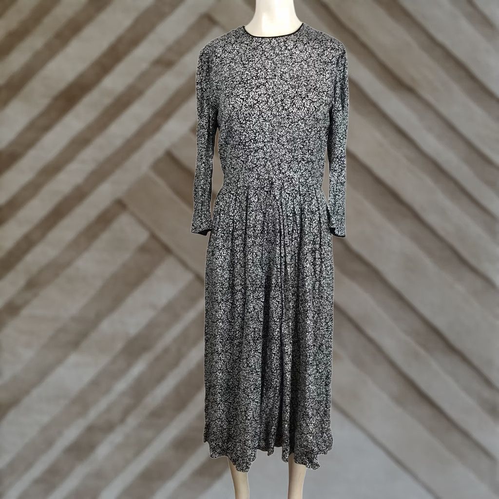 Vintage VINTAGE Lanz Originals Floral Print Midi Dress Size 10 Black Long Sleeve Womens Size L / US 10 / IT 46 - 1 Thumbnail