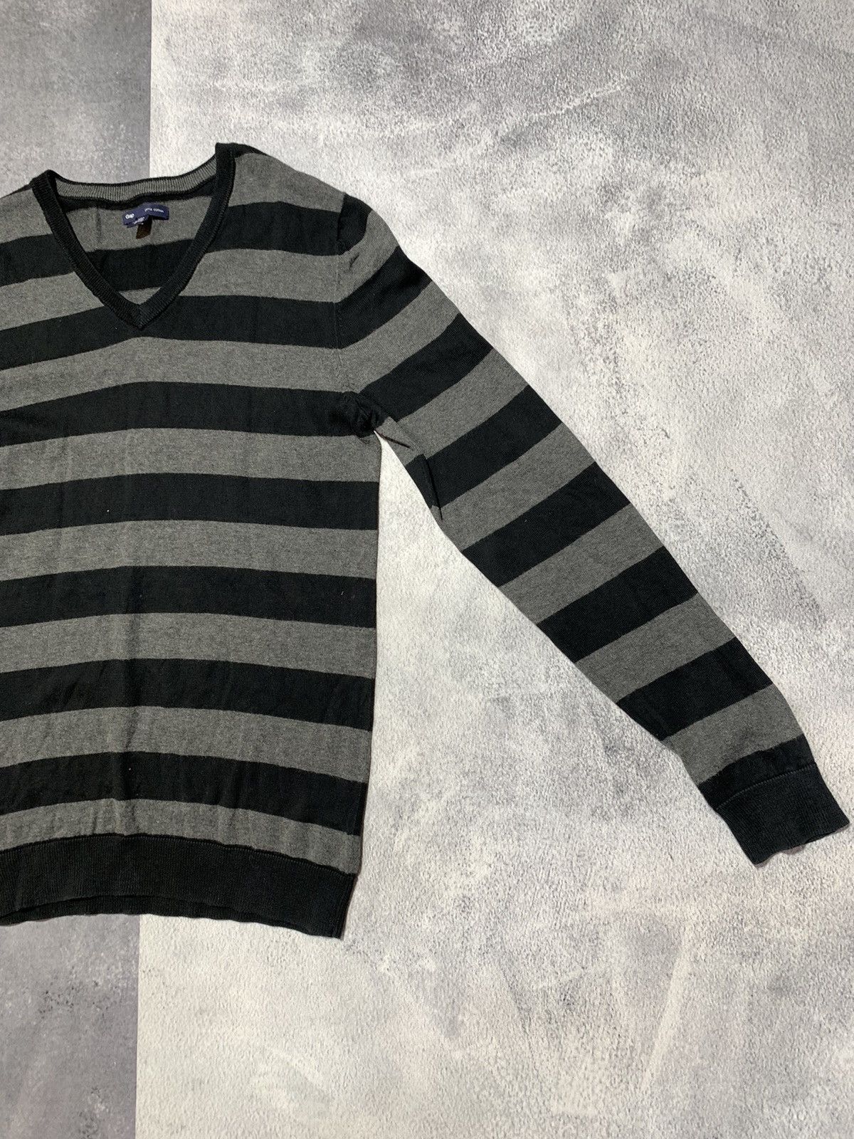 Gap × Vintage Vintage Y2K Gap striped sweater streetwear style size S Size US S / EU 44-46 / 1 - 3 Thumbnail