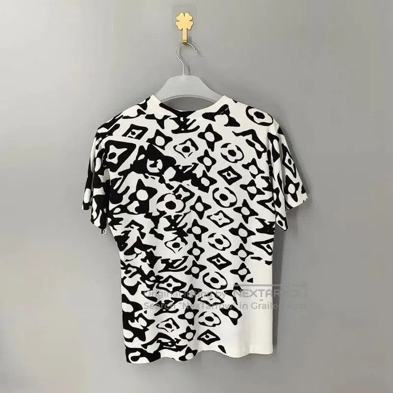 Louis Vuitton Louis Vuitton White Cotton Graphic T-Shirt . Size US S / EU 44-46 / 1 - 2 Thumbnail