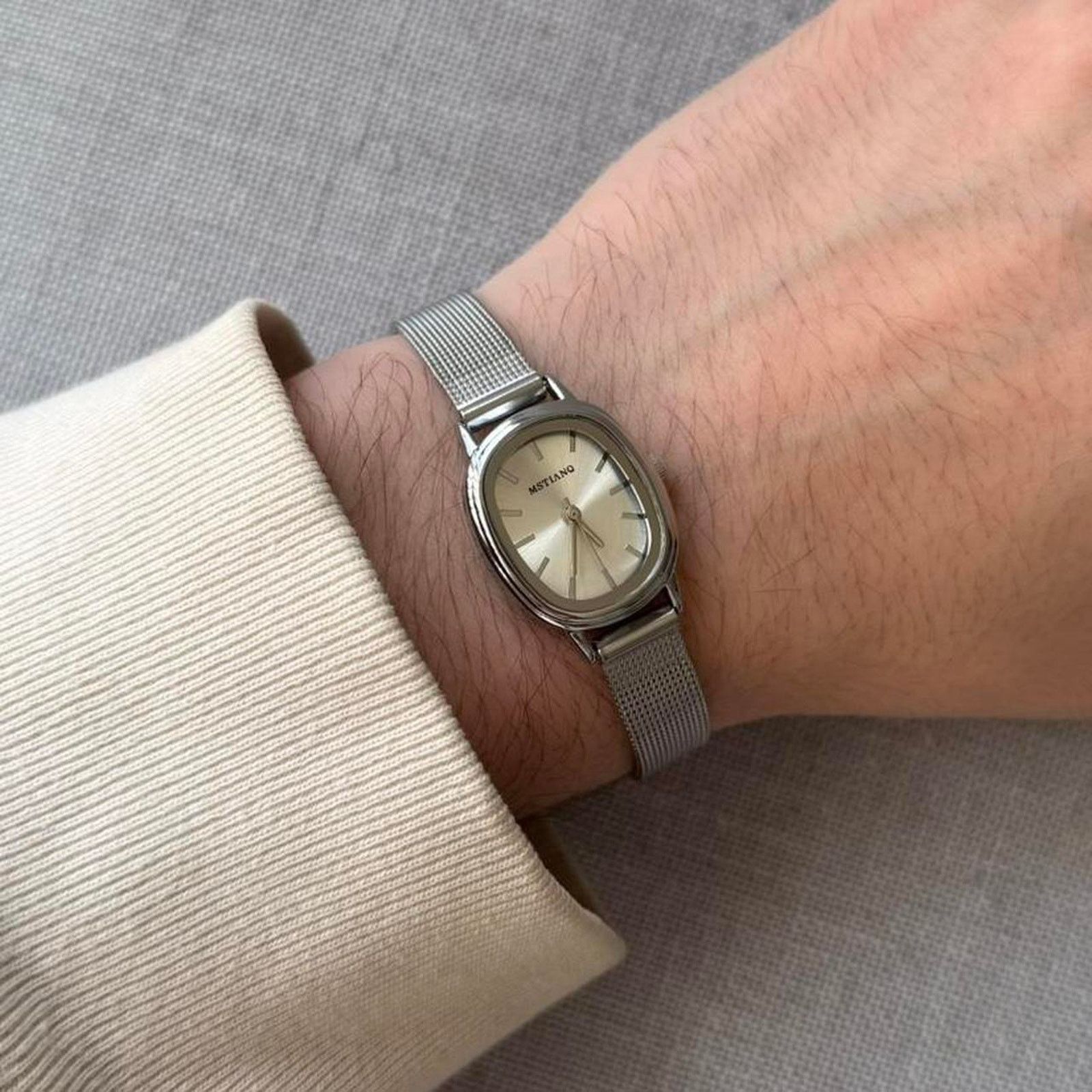 Other Elegant silver vintage style watch Size ONE SIZE - 2 Thumbnail