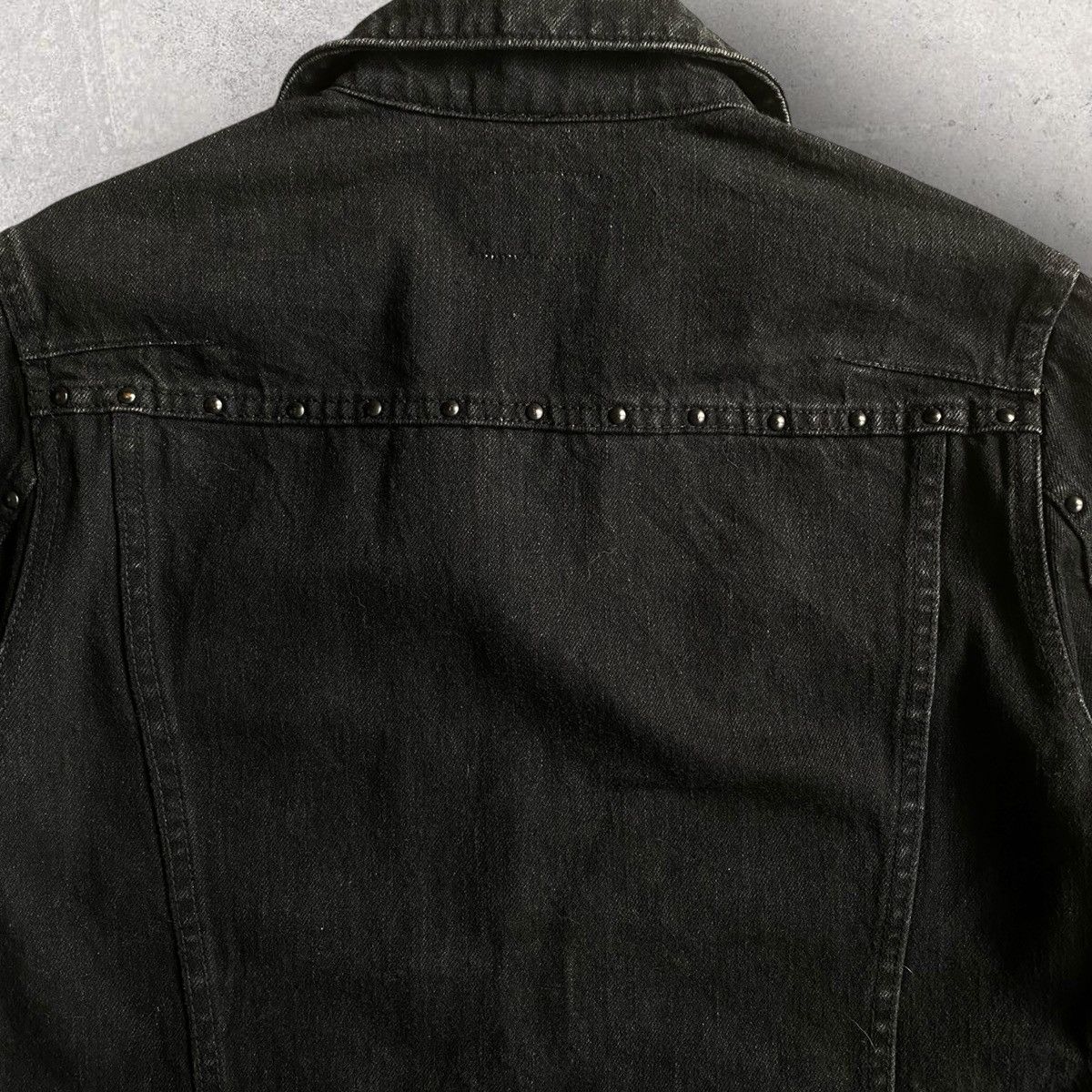 Number (N)ine N(N) Rivet Studded Denim Trucker Jacket Size US S / EU 44-46 / 1 - 5 Thumbnail