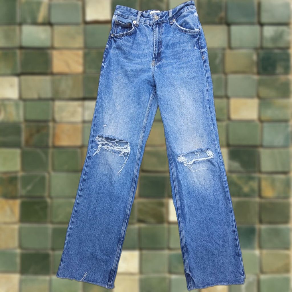 Zara Zara Jeans Women Size 4 Blue High Rise Straight Distressed Denim 5-Pocket Relaxed Fit 33in Inseam Size 27" / US 4 / IT 40 - 1 Thumbnail