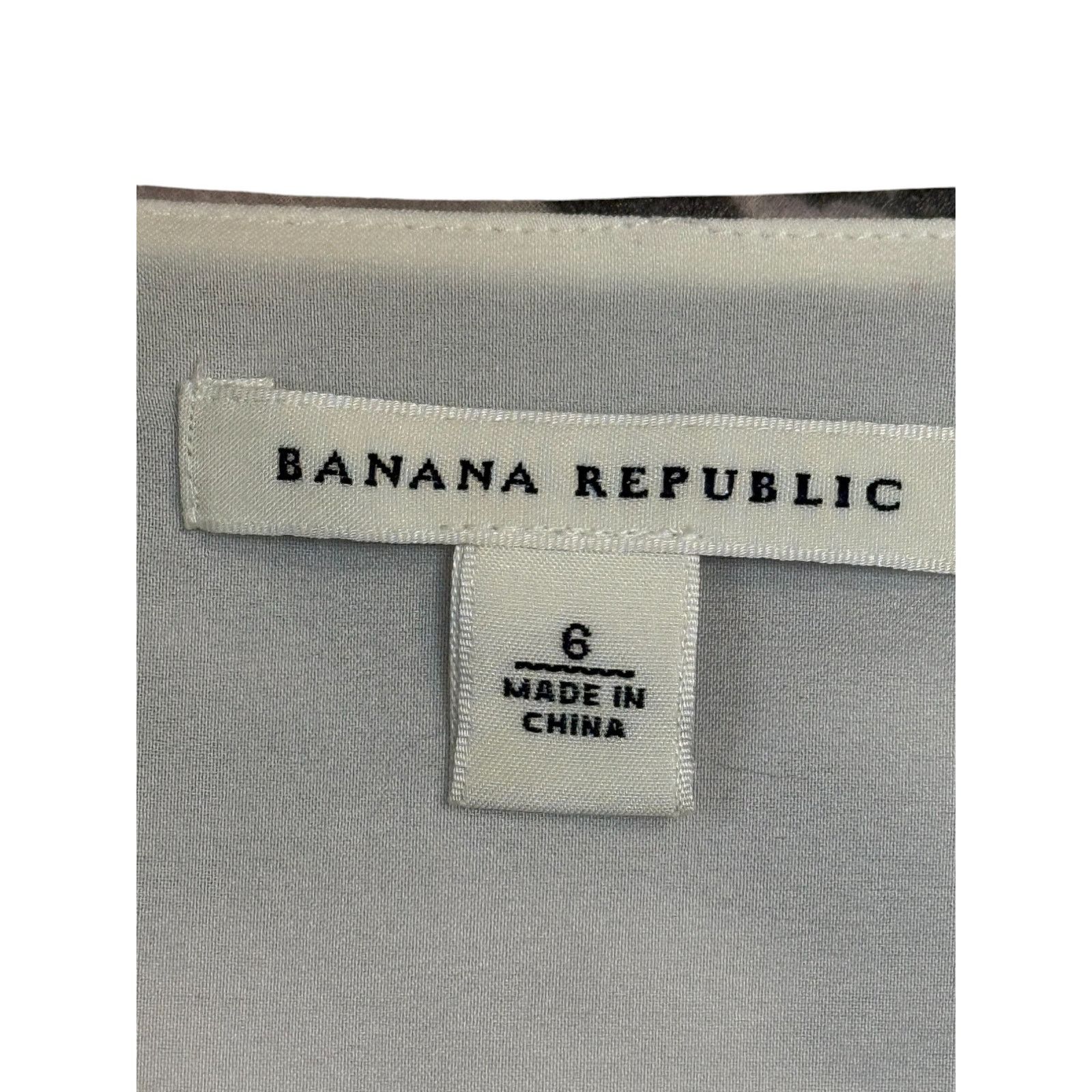 Banana Republic Banana Republic Blouse Women 6 Gray Cowl Neck Floral Office Size M / US 6-8 / IT 42-44 - 4 Thumbnail