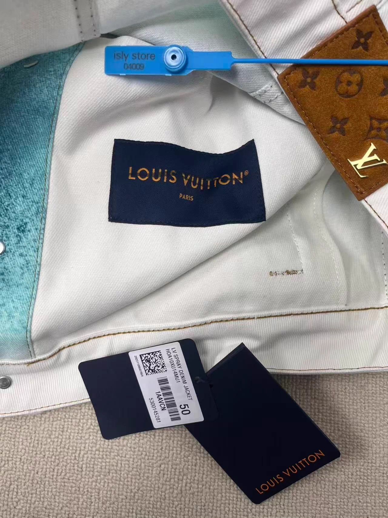 Louis Vuitton LOUIS VUITTON men's white painted denim jacket 50 Size US M / EU 48-50 / 2 - 6 Thumbnail
