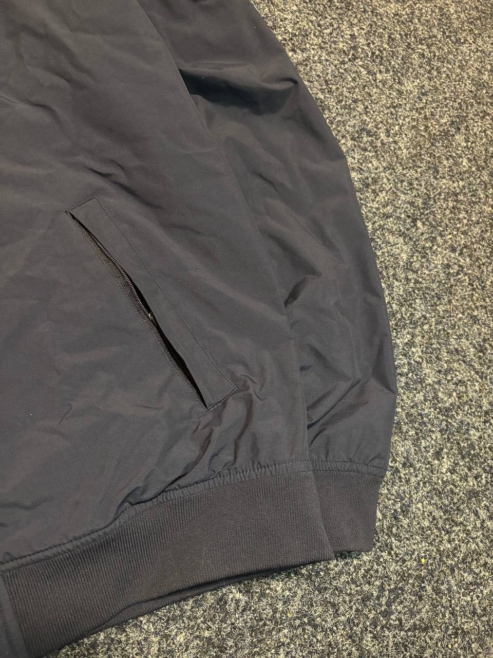 Fred Perry RARE FRED PERRY DARK BLUE NYLON VINTAGE BOMBER ZIP JACKET Size US XL / EU 56 / 4 - 5 Thumbnail