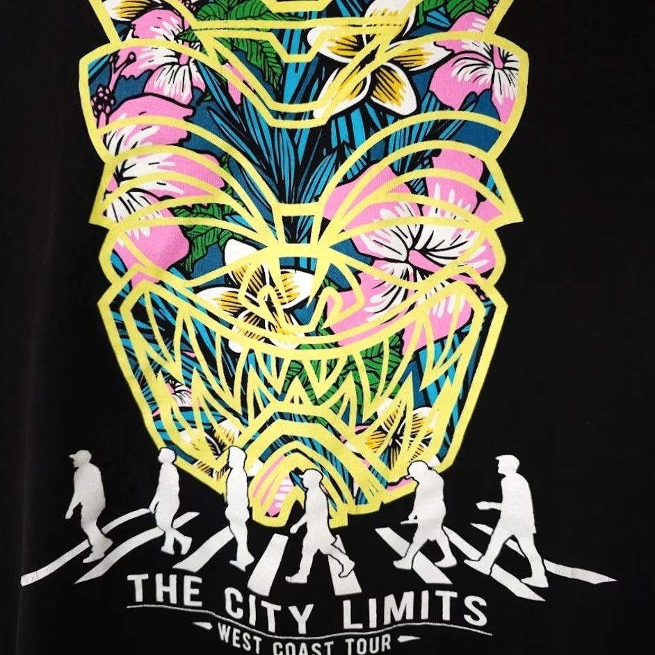 Vintage Pineapple Clan Hawaii City Limits T Shirt Mens Large Black Cotton Crew Neck Short Sleeve Vintage 2000-2009 Logo Graphic Print Size US L / EU 52-54 / 3 - 3 Thumbnail