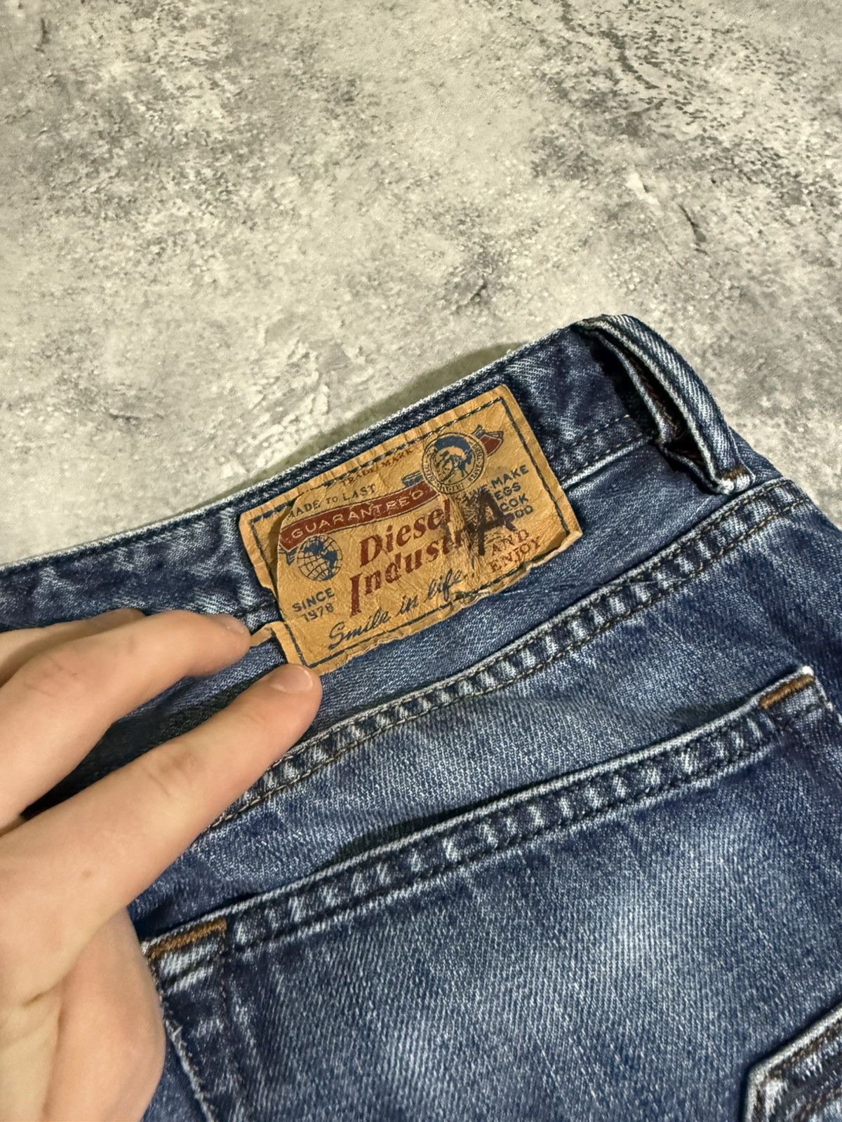 Diesel Vintage Diesel Jeans Faded Size US 36 / EU 52 - 8 Thumbnail