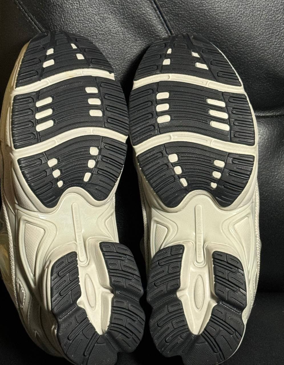 Adidas × Raf Simons 8,5us Adidas Raf Simons Ozweego Cream White Size US 8.5 / EU 41-42 - 6 Thumbnail