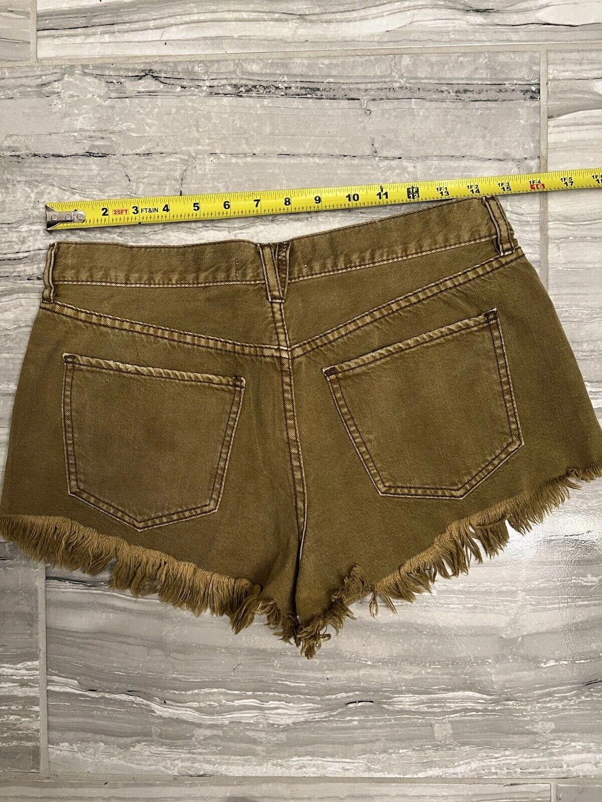 Free People Free People We the Free Cutoff Raw Hem Shorts Button Fly Size 28" / US 6 / IT 42 - 5 Thumbnail