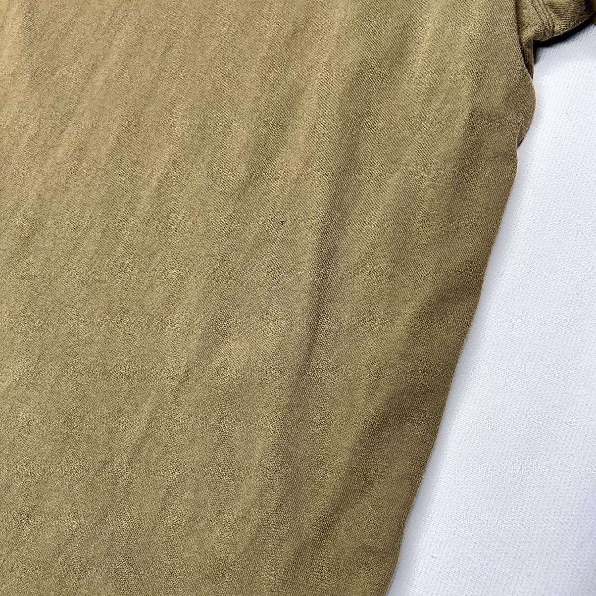 Carhartt Carhartt Tee Shirt Green Olive Original Fit Pocket Logo Size US XL / EU 56 / 4 - 8 Thumbnail