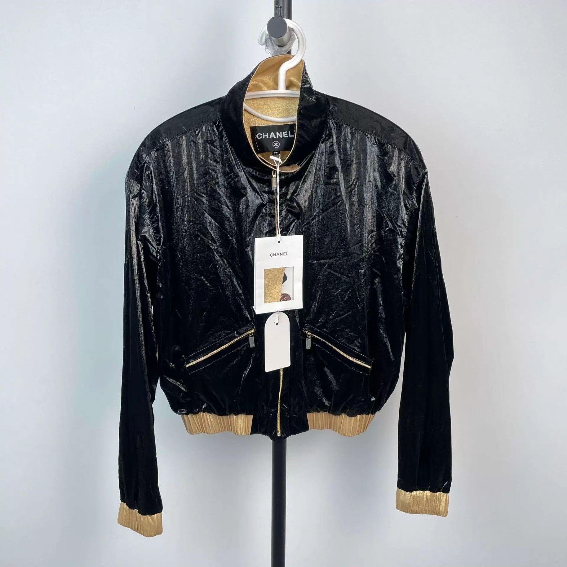 Chanel Chanel 23C Black Gold Jacket 38 Size S / US 4 / IT 40 - 1 Thumbnail