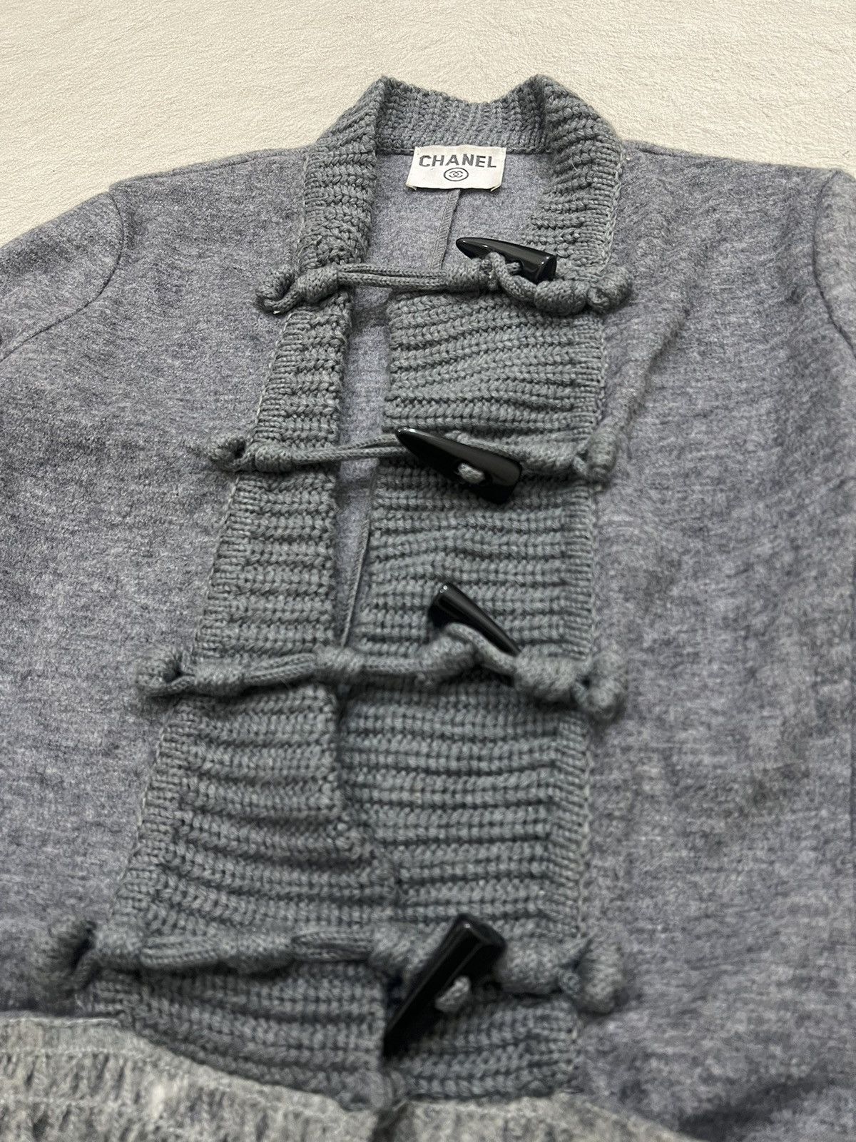 Chanel Chanel Knit Duffle Fur Wool Ribbed Toggle Cardigan Jacket Size M / US 6-8 / IT 42-44 - 3 Thumbnail
