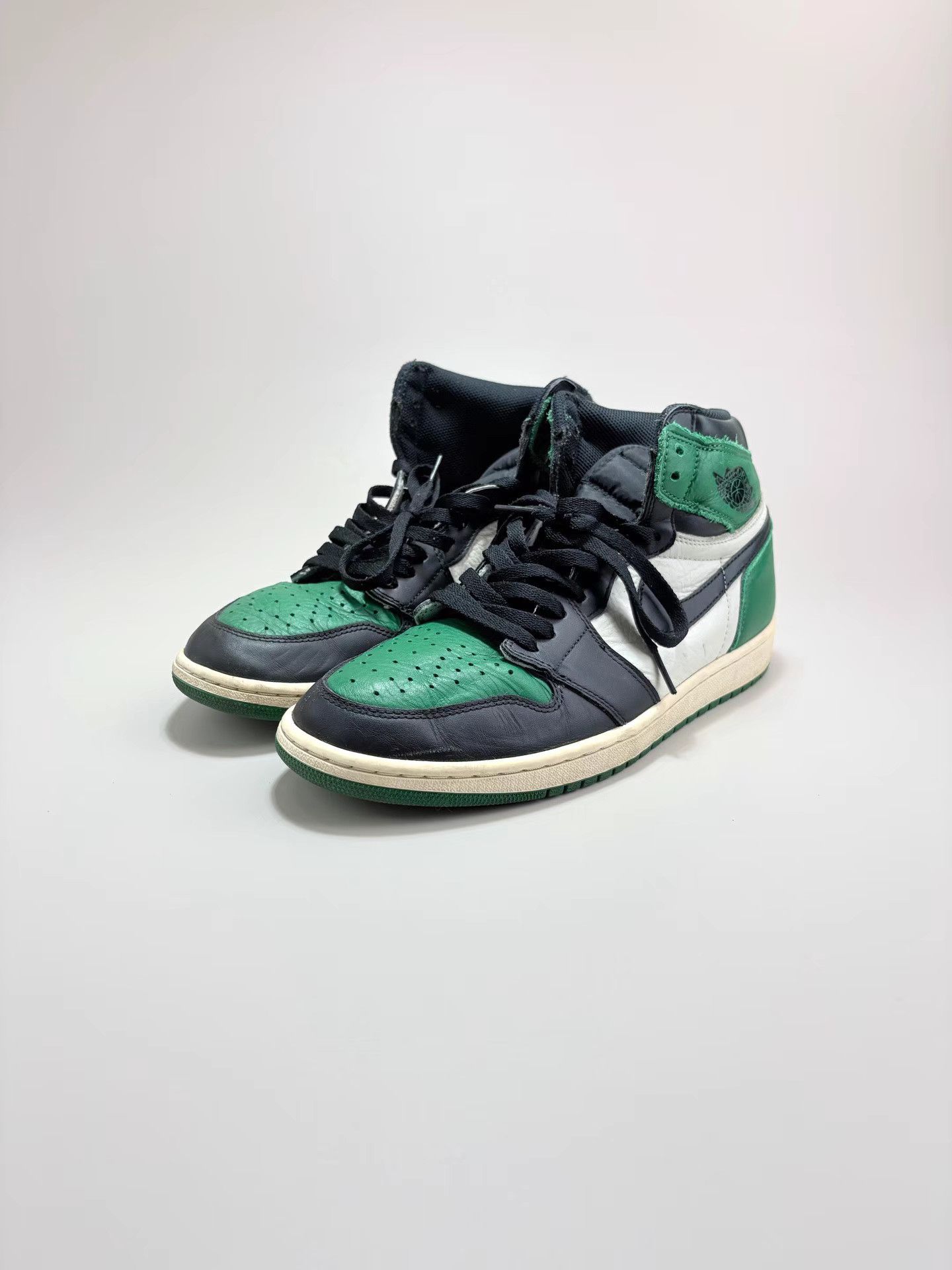 Nike NIKE JORDAN1 Black Green Toe K1 Size US 12 / EU 45 - 1 Thumbnail