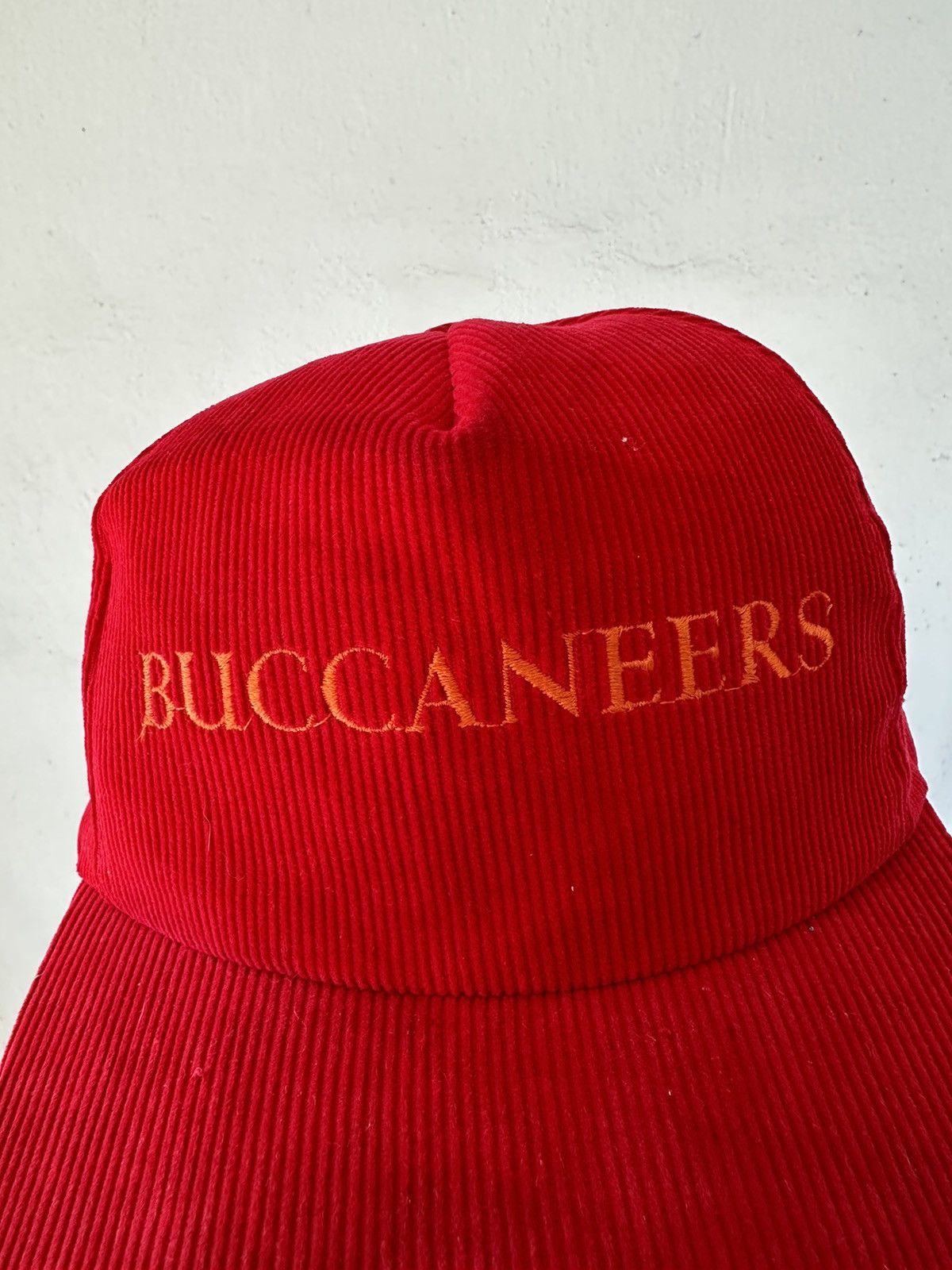 NFL × Vintage Vintage 80s Tampa bay Buccaneers Corduroy snap back hat Size ONE SIZE - 2 Thumbnail