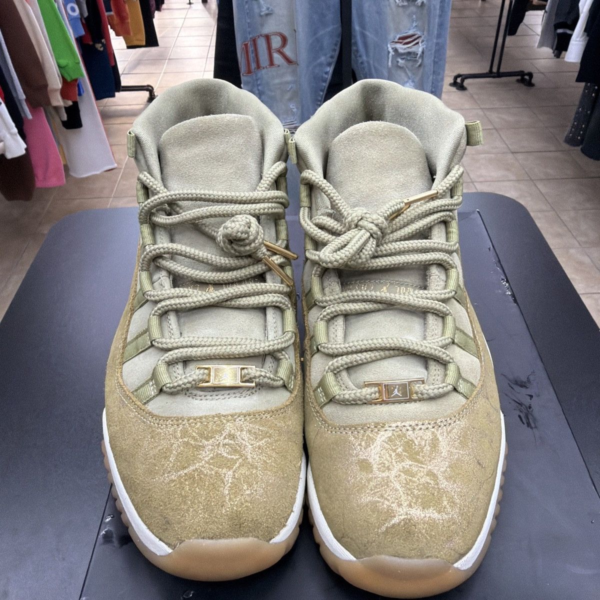 Jordan Brand Womans Air Jordan 11 XI Retro Olive Gold Cracked size 12 Size US 12 / EU 45 - 16 Thumbnail