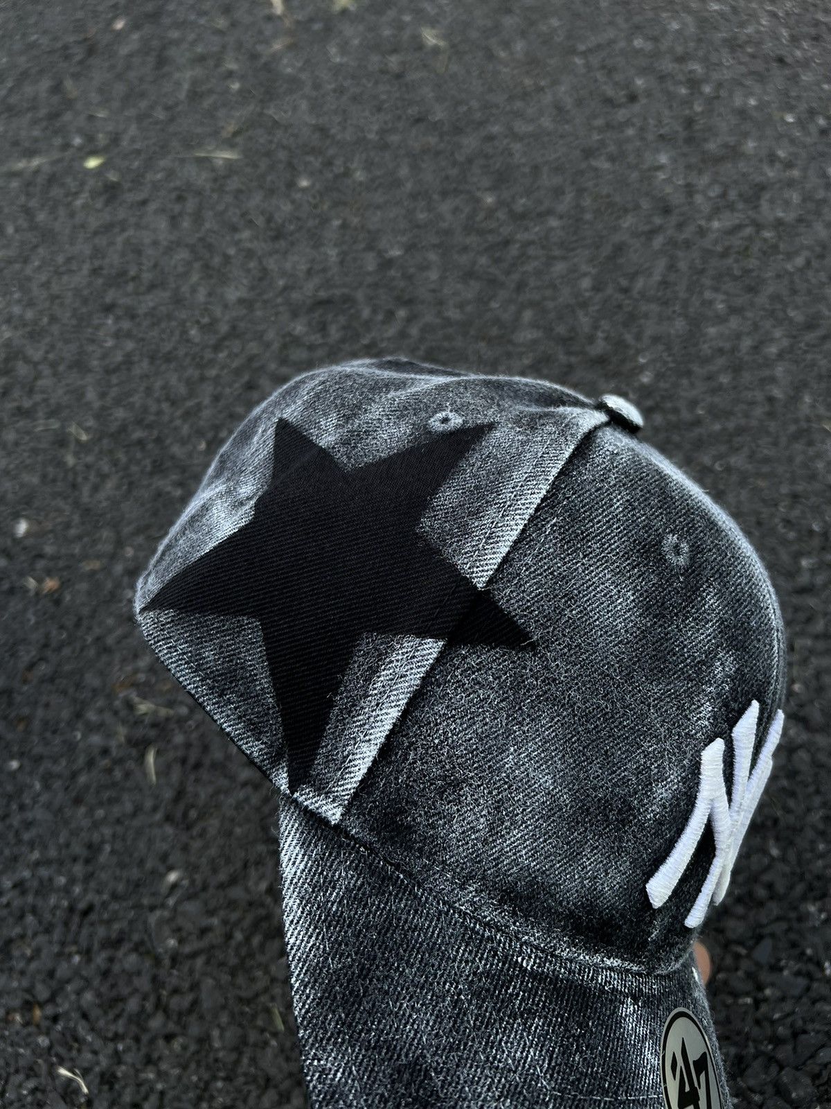 New Era × New York Yankees Custom Maison Margiela STYLE New Era 47 Yankees Hat Size ONE SIZE - 4 Thumbnail
