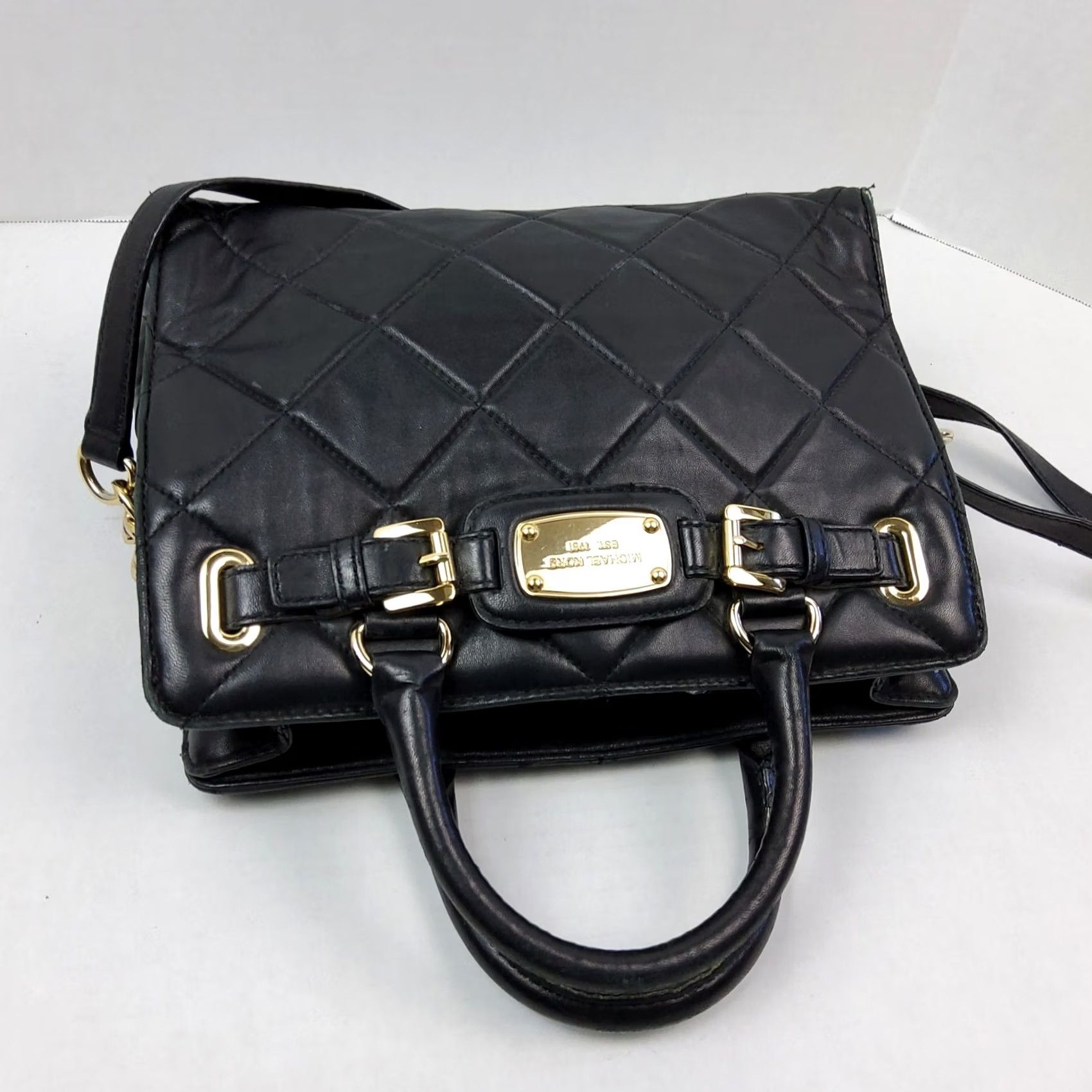 Michael Kors Michael Kors MK Quilted Shoulder Handbag Purse Bag Leather Black Women Purposed MK Shoulder Bag Size ONE SIZE - 6 Thumbnail