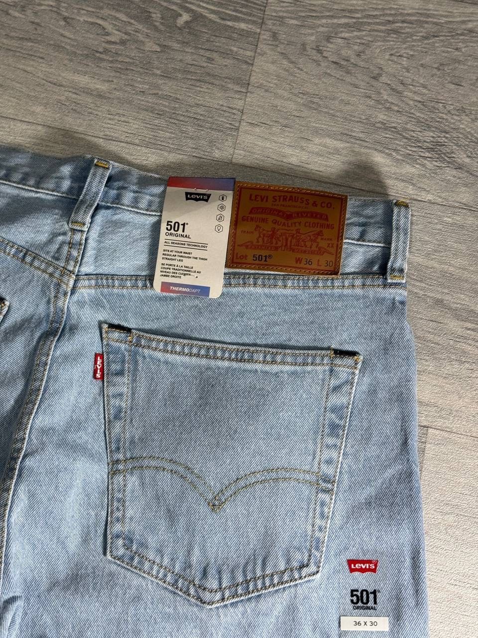Levi's Levi’s 501 Thermodapt Jeans in Light Blue W36 L30 Size US 36 / EU 52 - 5 Thumbnail