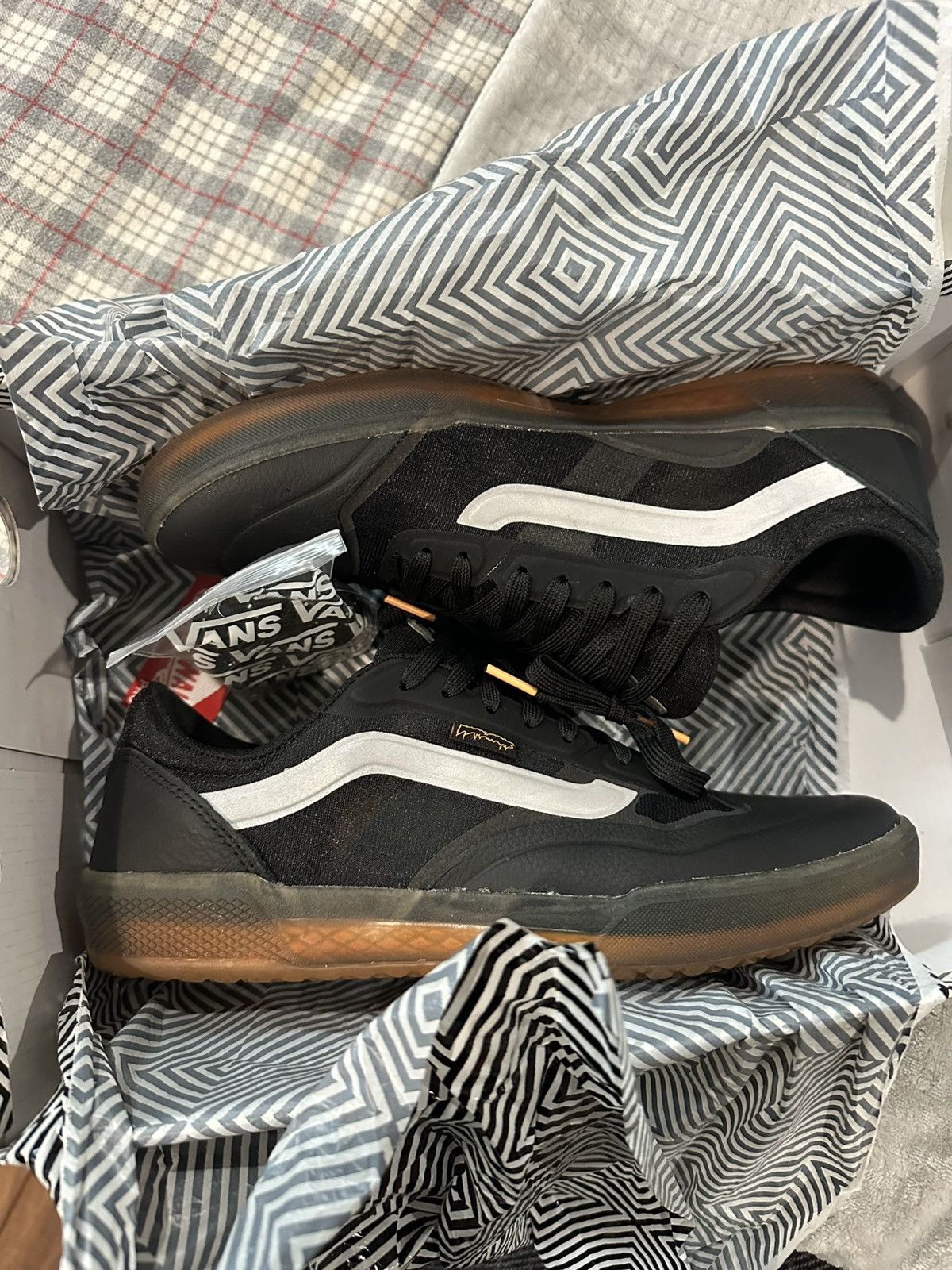 Vans Vans Ave x FuckingAwesome Size US 10 / EU 43 - 4 Thumbnail