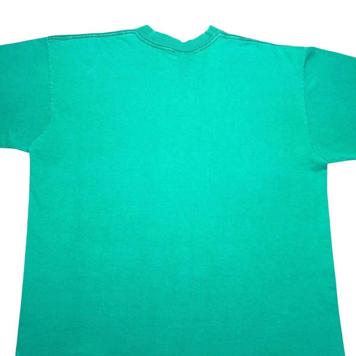 Nutmeg 1990s NBA Boston Celtics Nutmeg Mills Spell Out Graphic Tee Size US XL / EU 56 / 4 - 9 Thumbnail