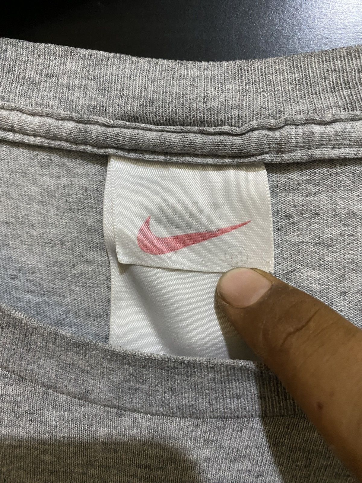 Nike Tshirt Nike Vintage Size US L / EU 52-54 / 3 - 2 Thumbnail
