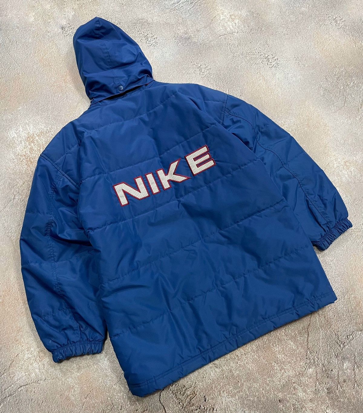 Nike Vintage Nike Big Logo Boxy Insulated Jacket Size US XL / EU 56 / 4 - 1 Thumbnail