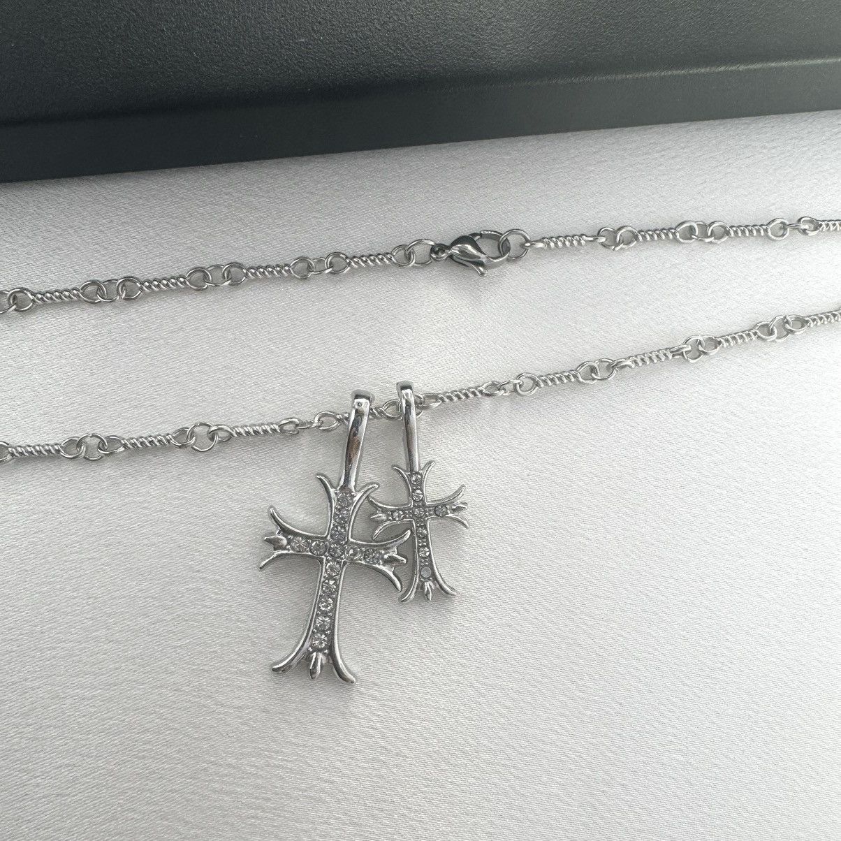 Designer CZ Cross Pendant Necklace for Men Women Hip Hop Unisex Style Size ONE SIZE - 3 Thumbnail