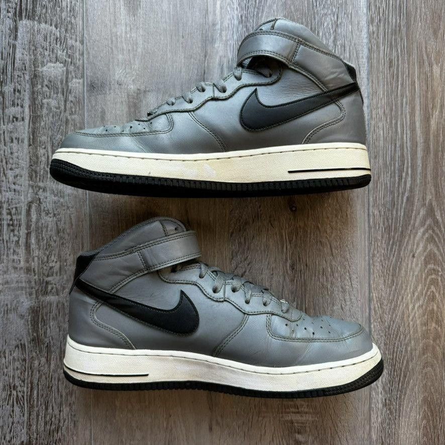 Nike NIKE • Air Force 1 Mid "Cool Grey" (10M) Size US 10 / EU 43 - 3 Thumbnail
