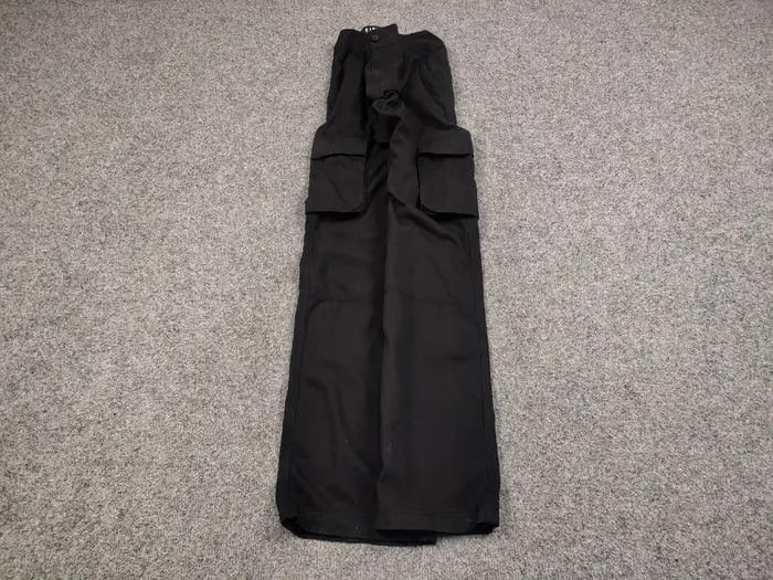 Other Vintage Japanese Black Pocket Casual Cargo Pants Y2K Style Size US 36 / EU 52 - 2 Thumbnail