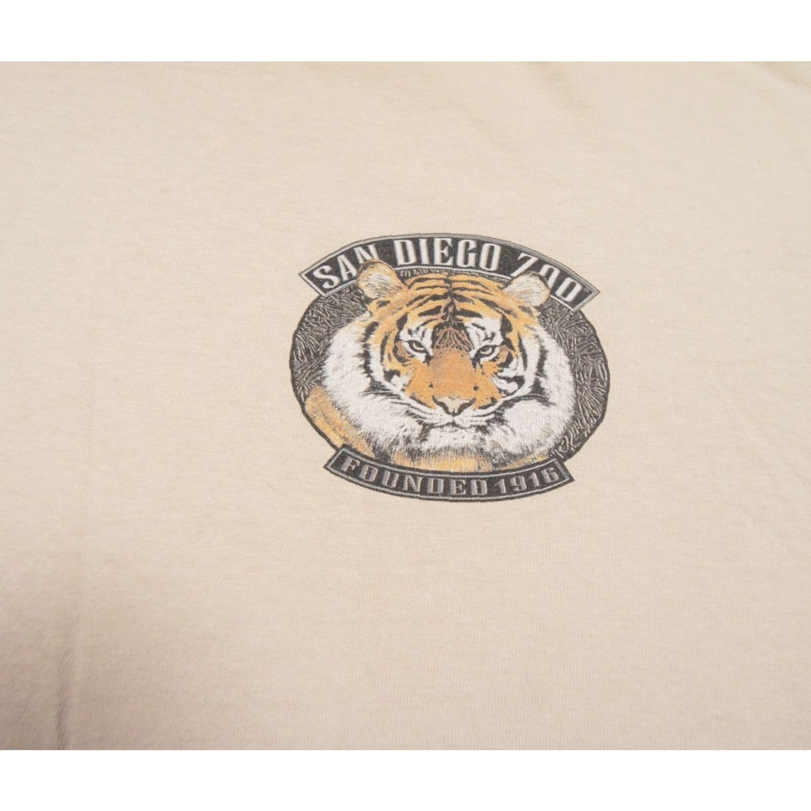 Gildan VINTAGE San Diego Zoo Shirt Mens XL Beige Tiger Animal Nature Tee Y2K Adults Perform Distressed Texture Graphic Print Logo 90s Concert Theme Mens Size US XL / EU 56 / 4 - 6 Thumbnail