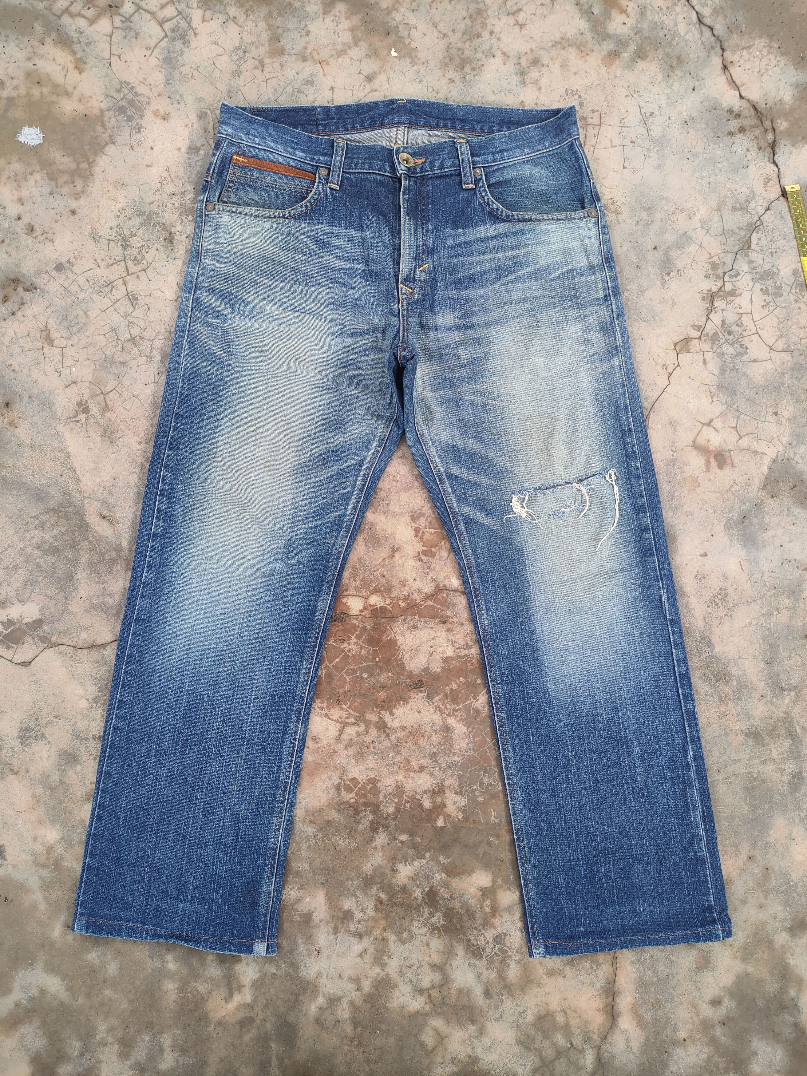 Edwin vintage Edwin faded distressed denim jeans pants Size US 38 / EU 54 - 2 Thumbnail