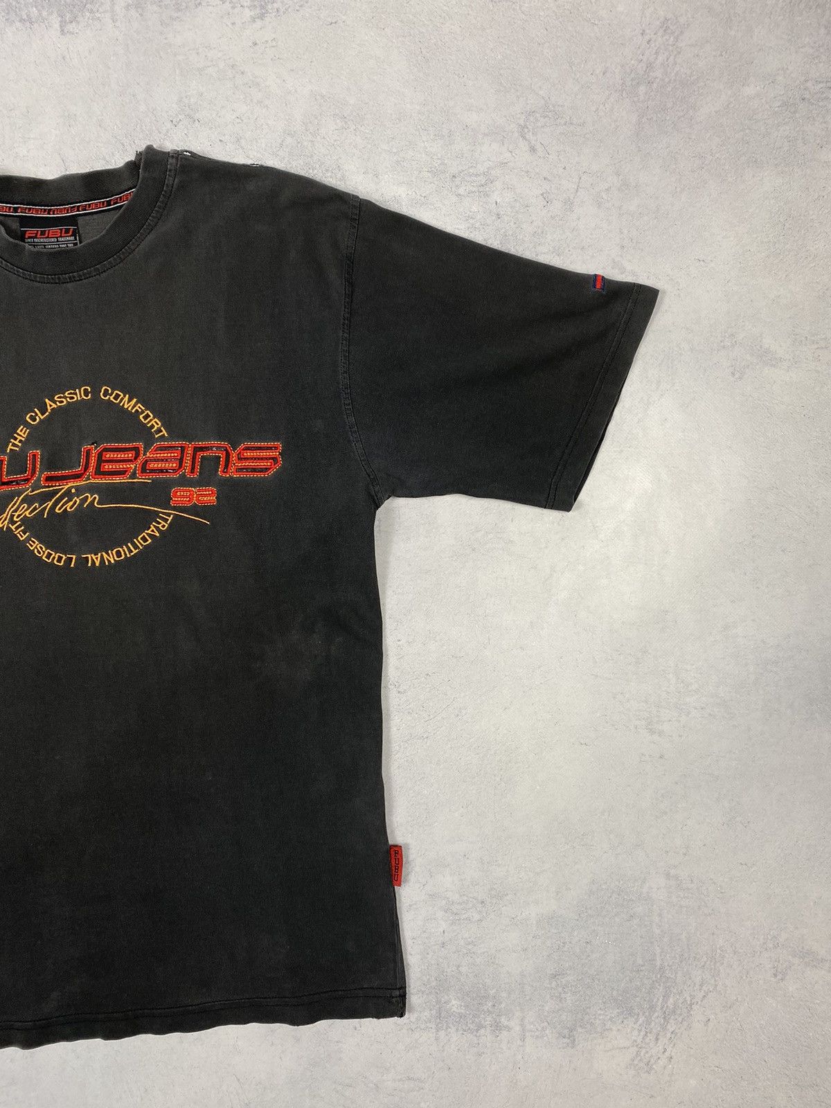 Fubu Fubu Jeans Big Logo Distressed Rap USA Hip Hop T Shirt Size US M / EU 48-50 / 2 - 4 Thumbnail