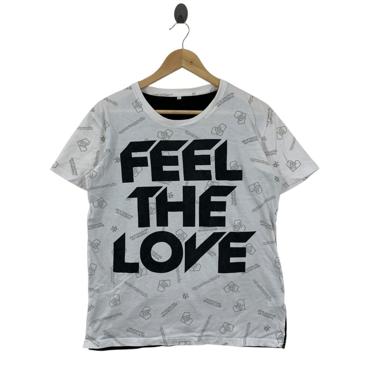 Japanese Brand AYUMI HAMASAKI Feel The Love Japanese Singer Tshirt Size US L / EU 52-54 / 3 - 1 Thumbnail