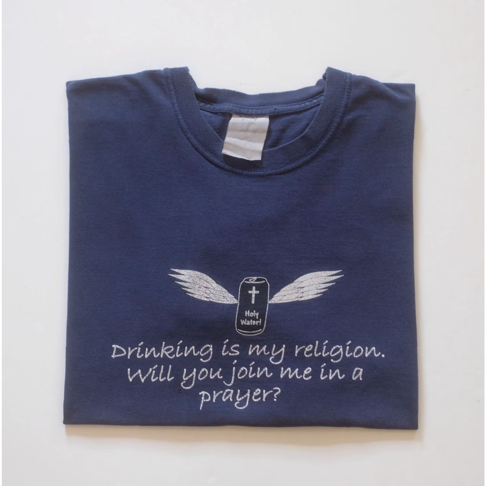 Fruit Of The Loom FRUIT OF THE LOOM HOLY WATER DRINKING IS MY RELIGION FADED BLUE T SHIRT L Mens Size Regular Cotton Short Sleeve Crew Neck Graphic Print 90s Shirt Size US L / EU 52-54 / 3 - 6 Thumbnail