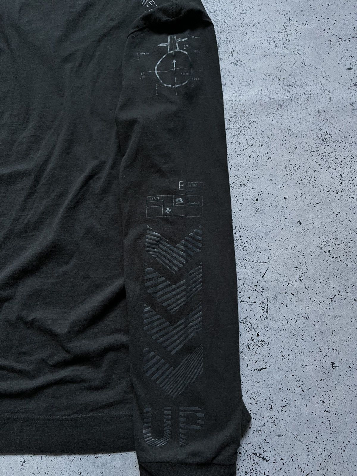 Diesel Vintage Diesel Long Sleeve V-neck Big Logo Black Size L Y2K Size US L / EU 52-54 / 3 - 8 Thumbnail