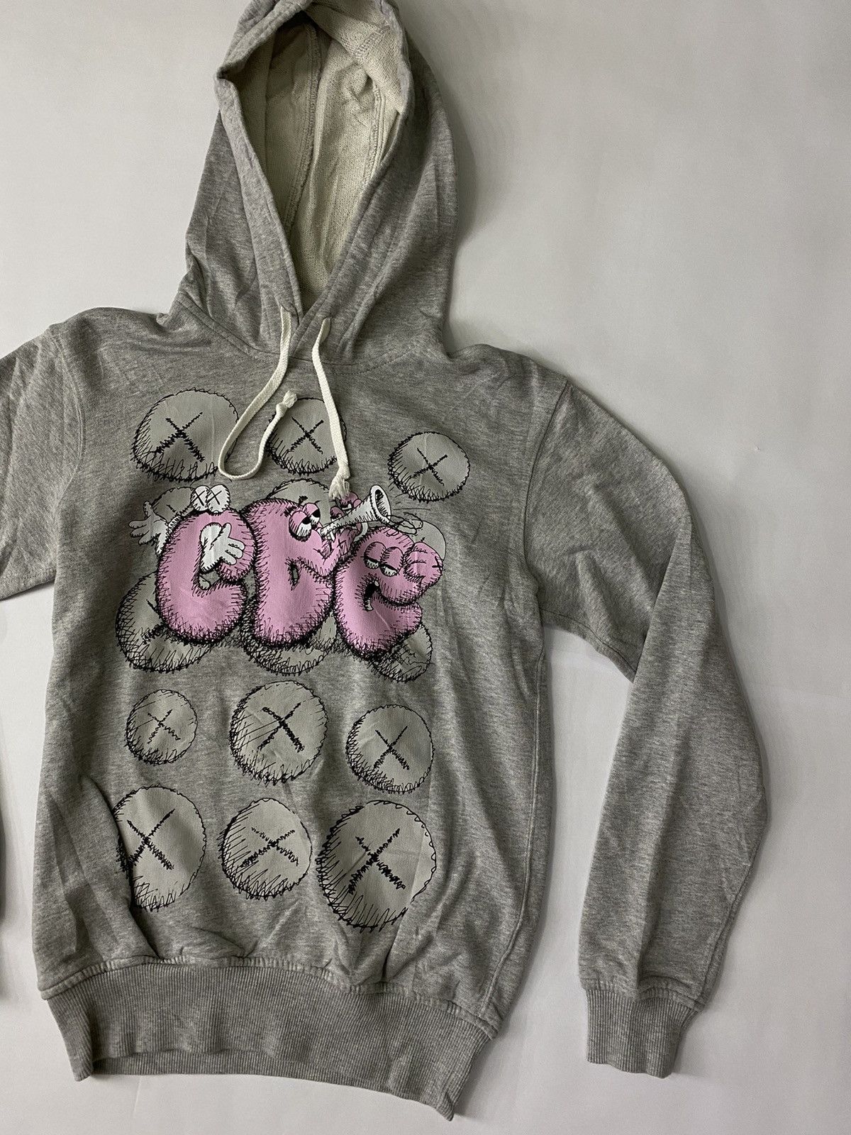 Comme des Garcons COMME DES GARCONS x KAWS HOODIE. Size US S / EU 44-46 / 1 - 2 Thumbnail