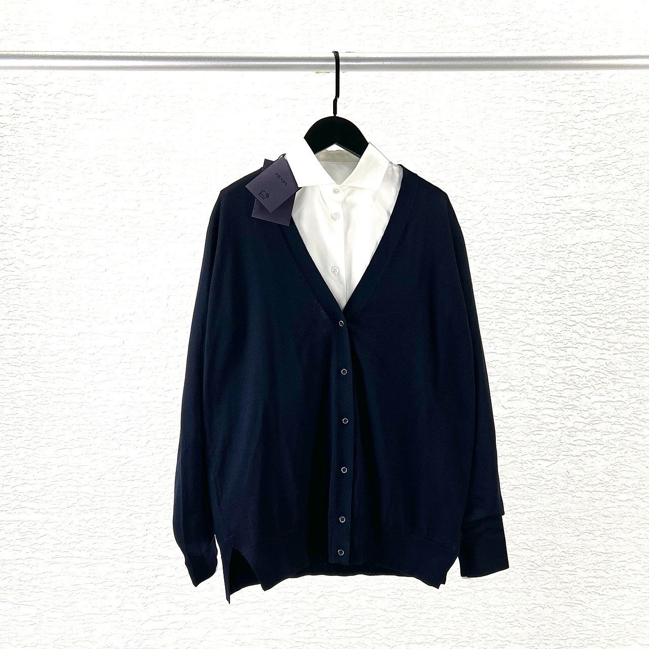 Prada Prada V-Neck Cardigan Size 38 Size XS / US 0-2 / IT 36-38 - 1 Thumbnail