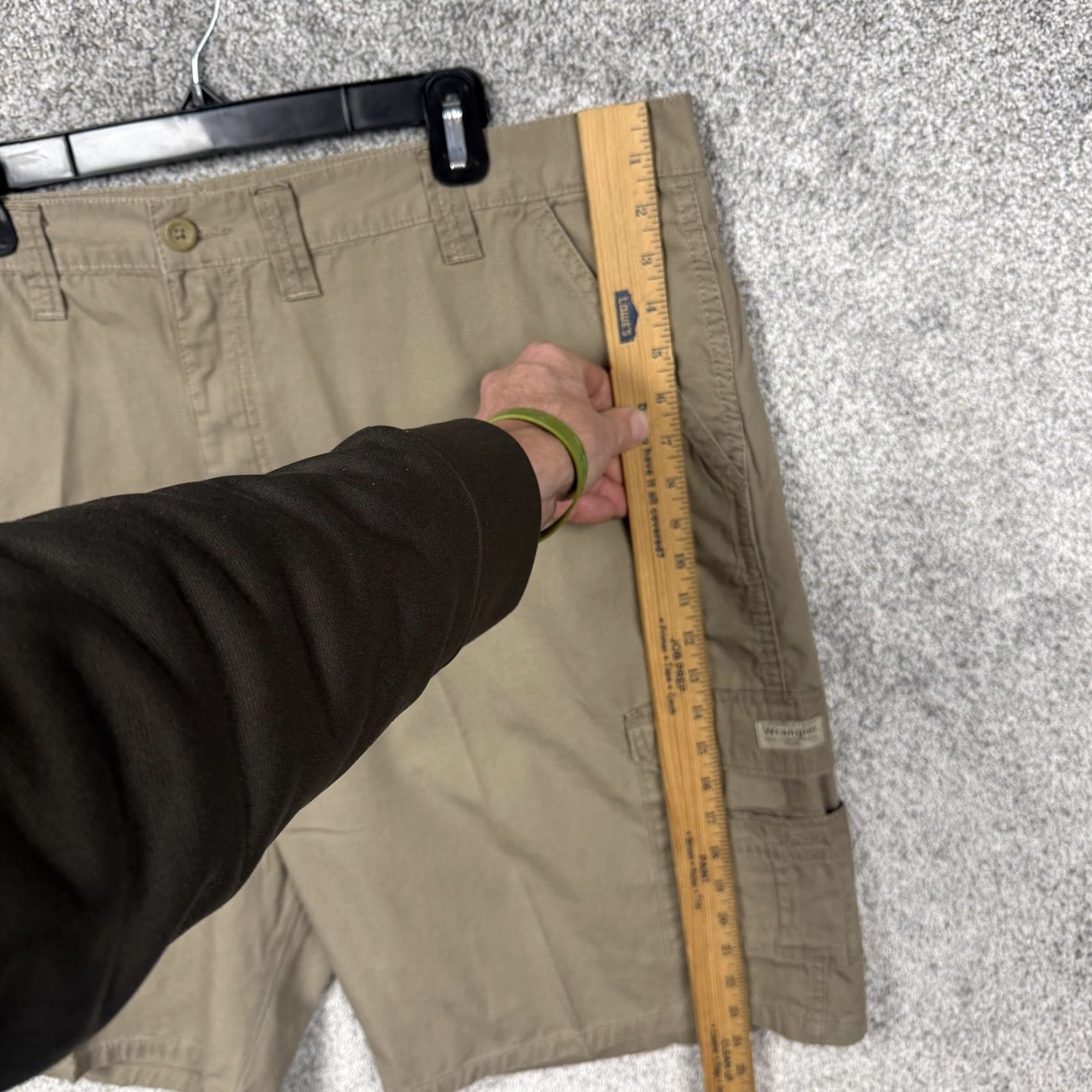 Wrangler Wrangler Cargo Shorts Mens 44 Khaki Canvas Earthy Utilitarian Workwear Gorpcore Size US 44 / EU 60 - 3 Thumbnail