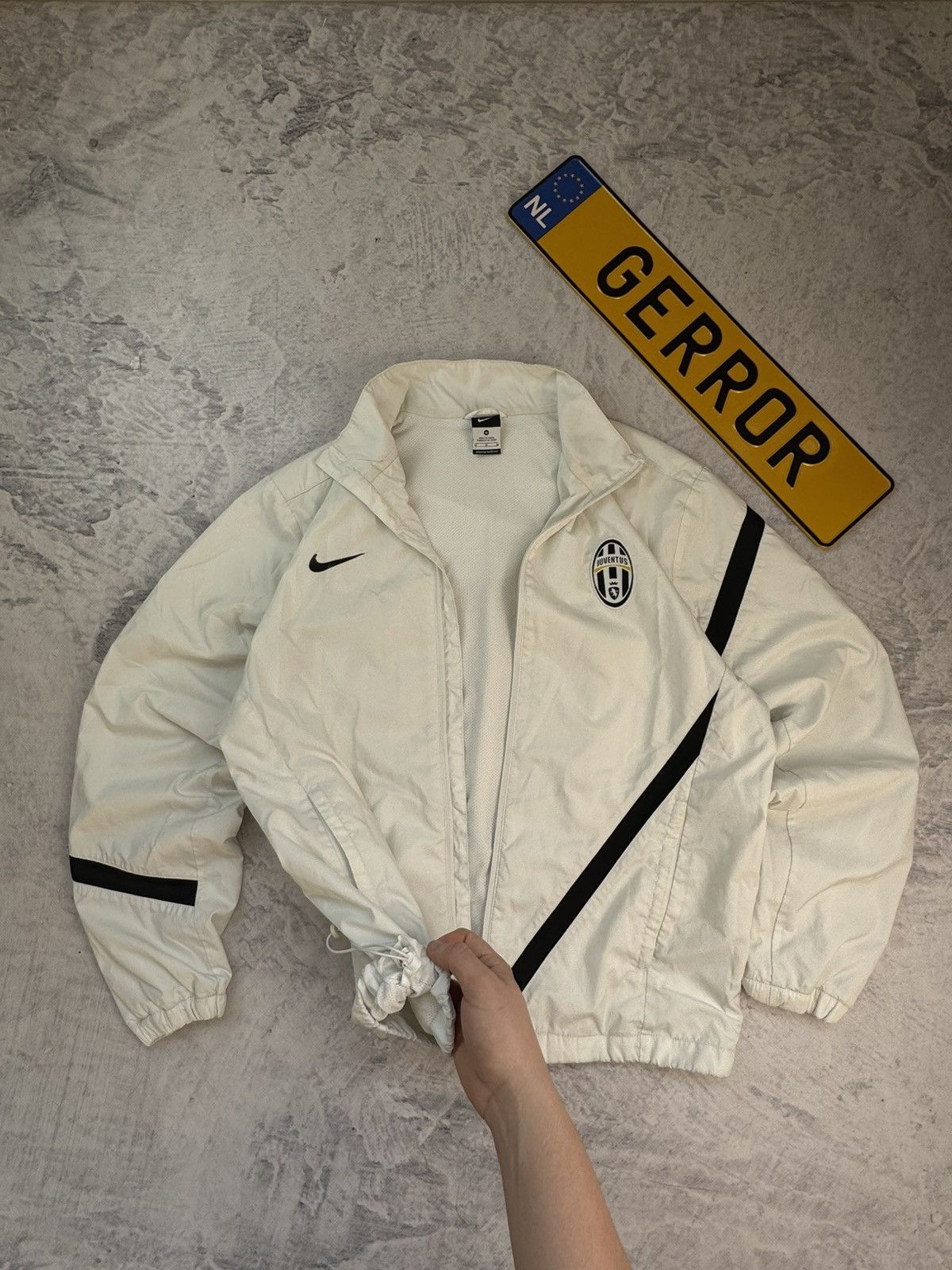 Nike × Nike ACG NIKE VINTAGE BASIC LOGO OVERSIZE JUVENTUS LIGHT JACKET Size US M / EU 48-50 / 2 - 3 Thumbnail