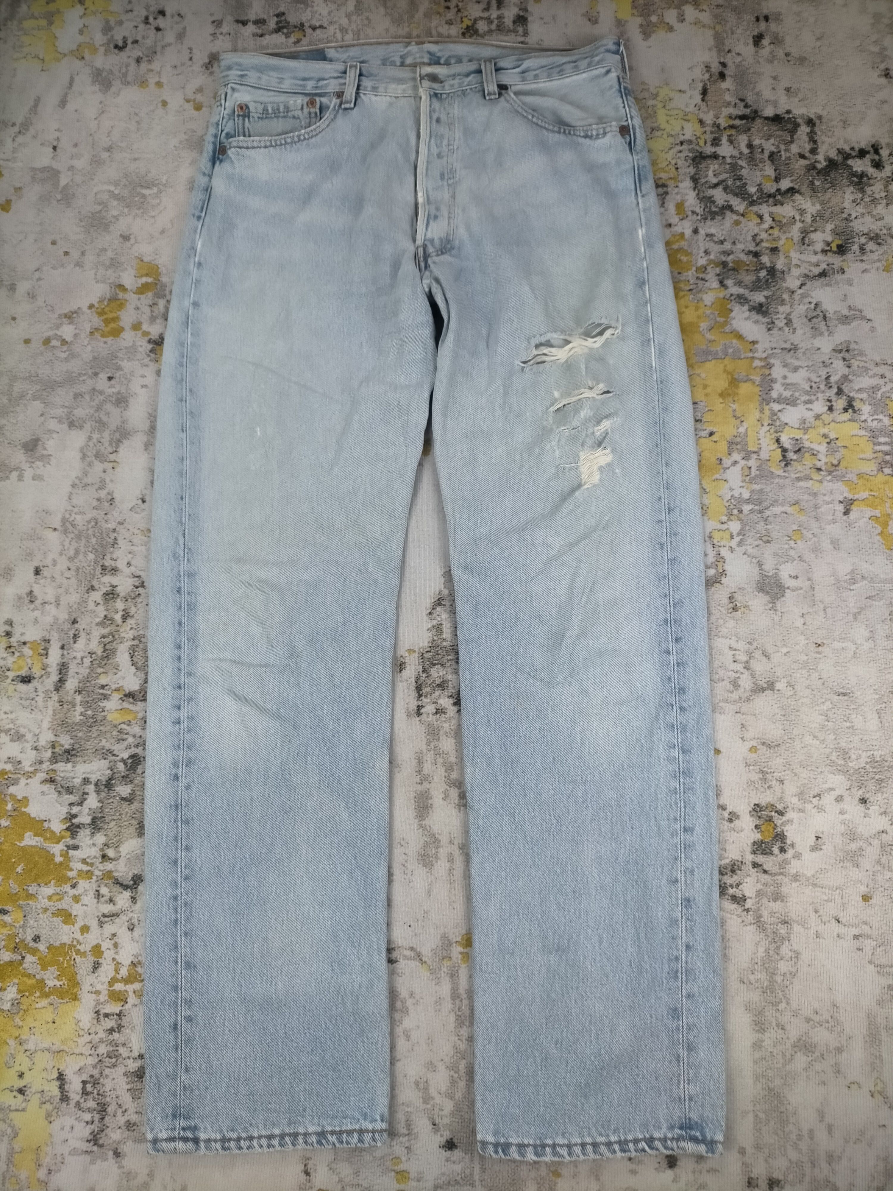 Levi's 🔥90s Levis 501 Button 524 Light Wash Distressed Jeans Size US 34 / EU 50 - 1 Thumbnail