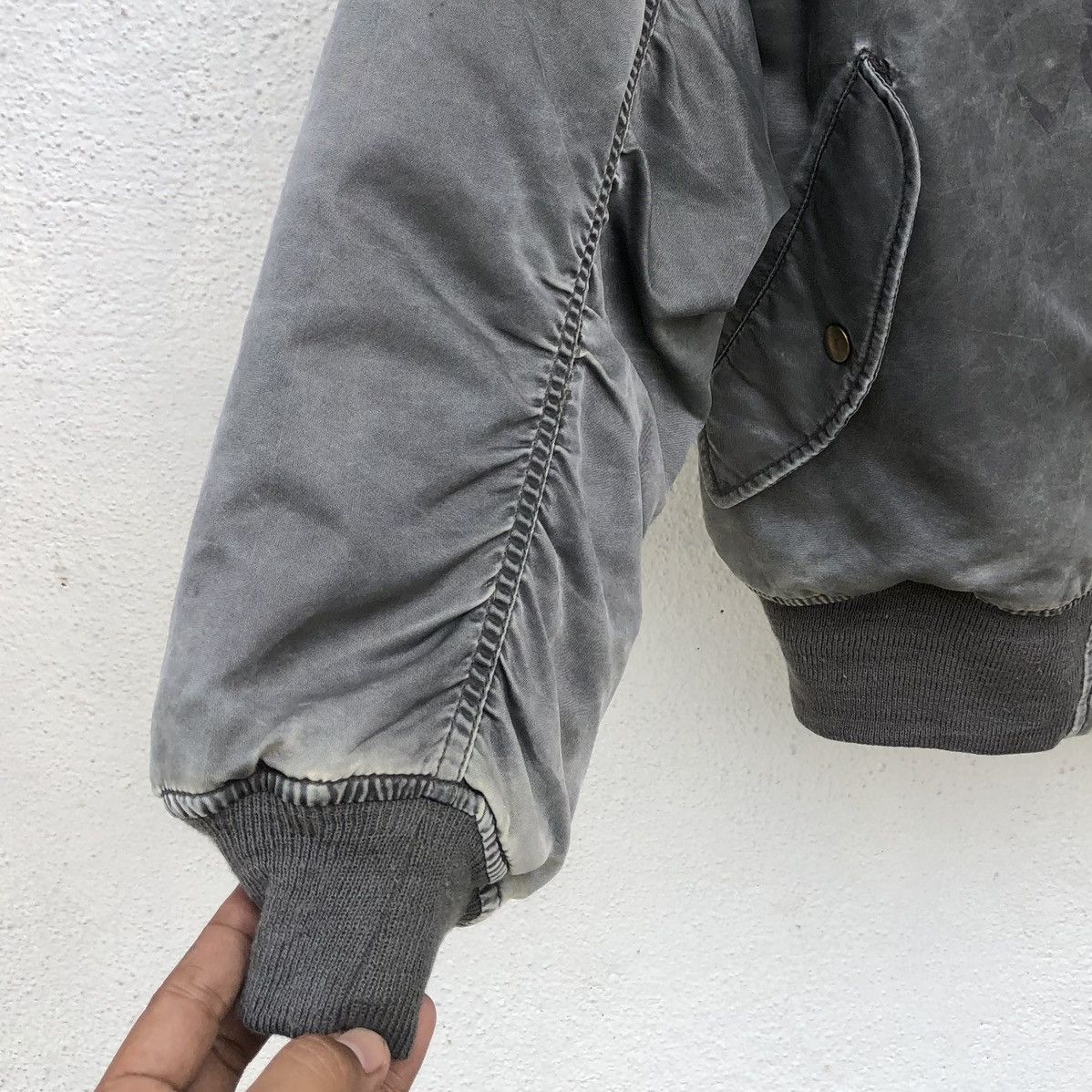 Converse Vintage Converse Sun Faded Ma-1 Bomber Jacket Size US L / EU 52-54 / 3 - 10 Thumbnail