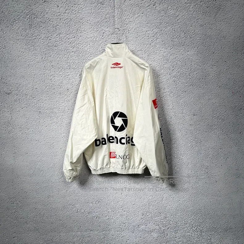 Balenciaga Balenciaga White Racing Logo Embroidered Zipper Jacket Size US S / EU 44-46 / 1 - 2 Thumbnail