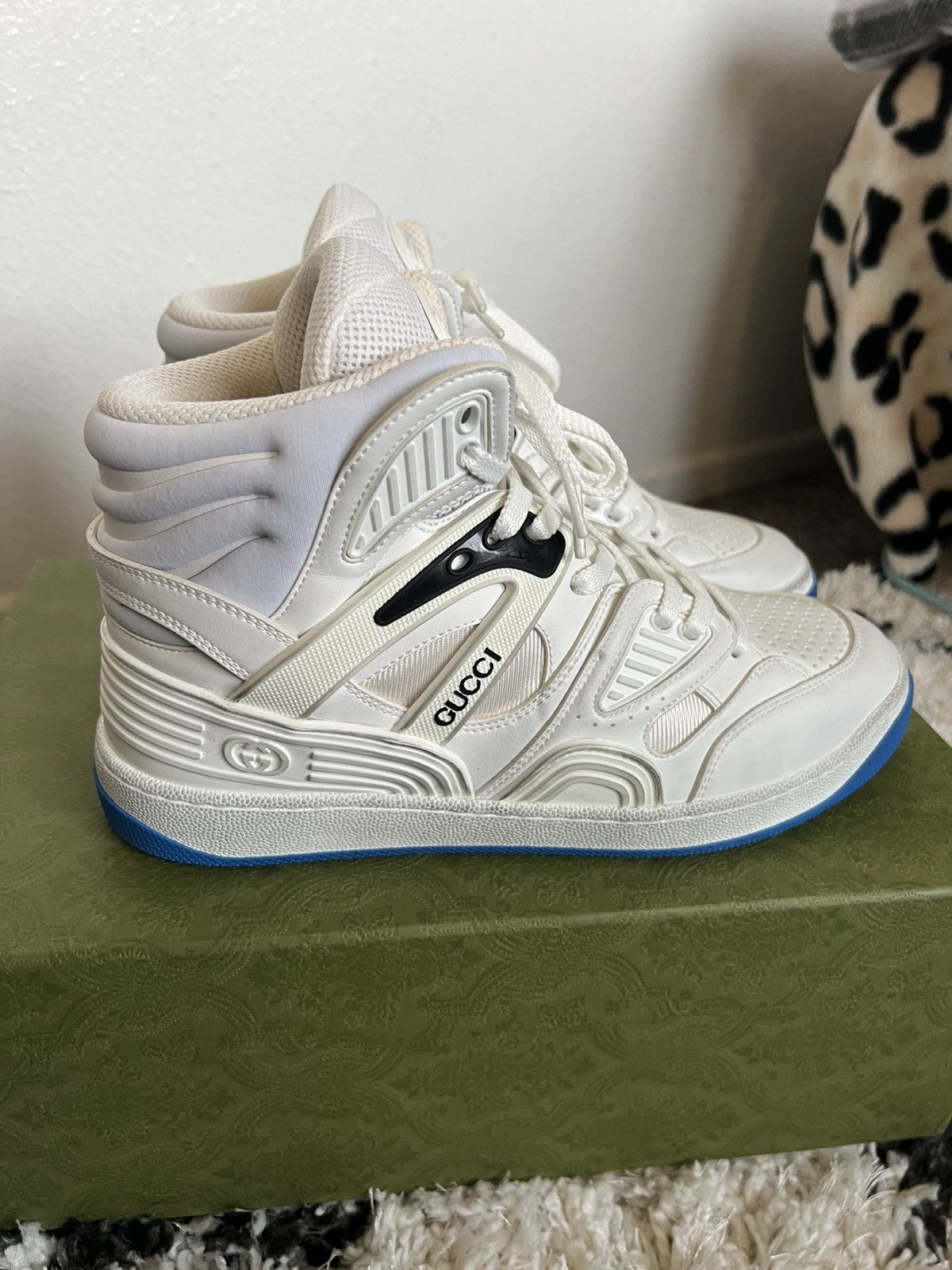 Gucci Authentic Gucci Basket Sneaker (Womens US 9) Size US 9 / IT 39 - 3 Thumbnail